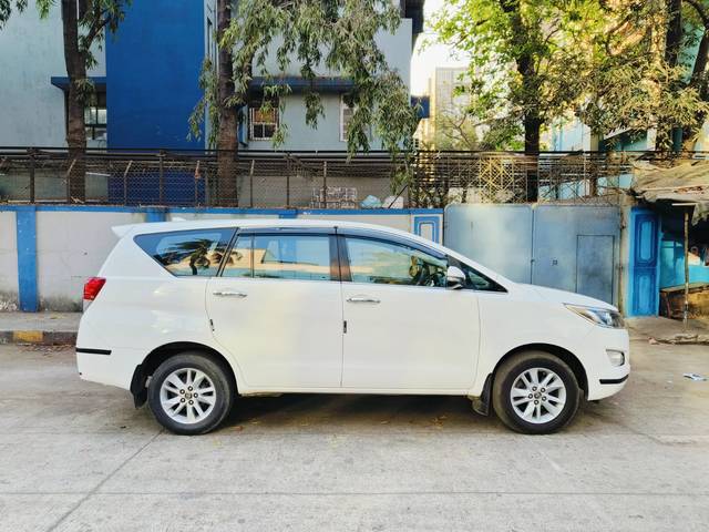 https://images10.gaadi.com/usedcar_image/4600802/original/a3331f625019f5535dc1aa6737f7f427.jpeg?imwidth=6401