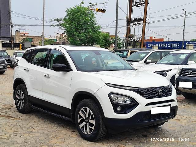 https://images10.gaadi.com/usedcar_image/4600804/original/processed_49df8e96f6b1a9464269b2133f04b40f.jpeg?imwidth=6400