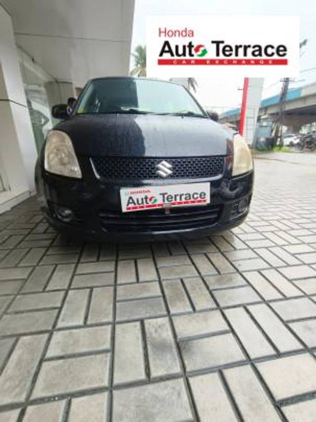 https://images10.gaadi.com/usedcar_image/4600816/original/3a447676e74ed15fcb1a1e7bebbb0ded.jpg?imwidth=6400