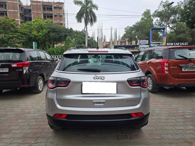 https://images10.gaadi.com/usedcar_image/4600823/original/processed_9f2e7efd19e9404d238c0e061a90c541.jpg?imwidth=6401
