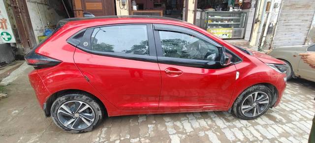 https://images10.gaadi.com/usedcar_image/4600829/original/processed_47e5dfbb-ee07-4f06-9121-ff6a4220261f.jpg?imwidth=6401