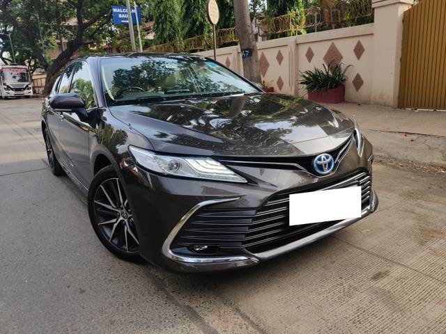 https://images10.gaadi.com/usedcar_image/4600832/original/processed_e74e7f4a3f45ff1a5bfecd51a52e053a.jpeg?imwidth=6400