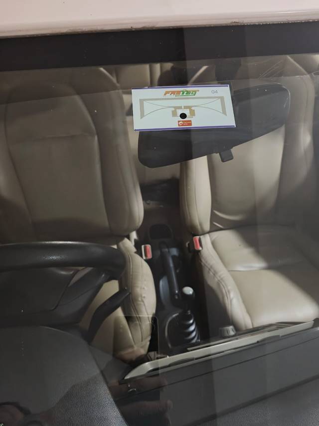 https://images10.gaadi.com/usedcar_image/4600838/original/e17bd795d71179debdcdb9414e0d1e3a.jpg?imwidth=6401