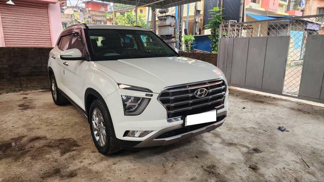 https://images10.gaadi.com/usedcar_image/4600839/original/processed_992bcc6273af06dc9baf704ea224c9be.jpg?imwidth=6400