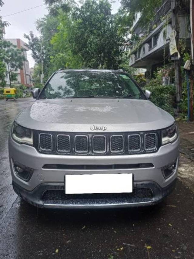 https://images10.gaadi.com/usedcar_image/4600843/original/processed_e6f97217-f5ef-4135-be17-a5abf2127f2b.jpg?imwidth=6400