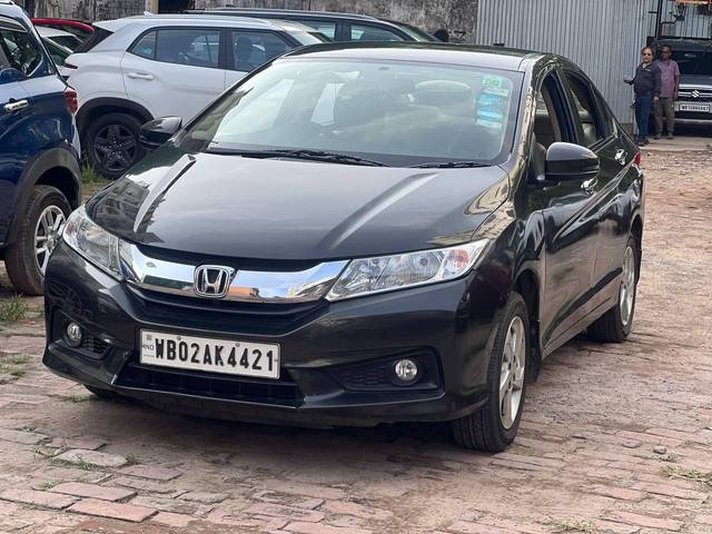 https://images10.gaadi.com/usedcar_image/4600870/original/processed_c61a2b0687953c3a39e3927f98a1067f.jpg?imwidth=6402