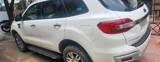 https://images10.gaadi.com/usedcar_image/4600872/original/processed_08280a22-b719-47d6-b2fb-2155f7c1af75.jpg?imwidth=6401