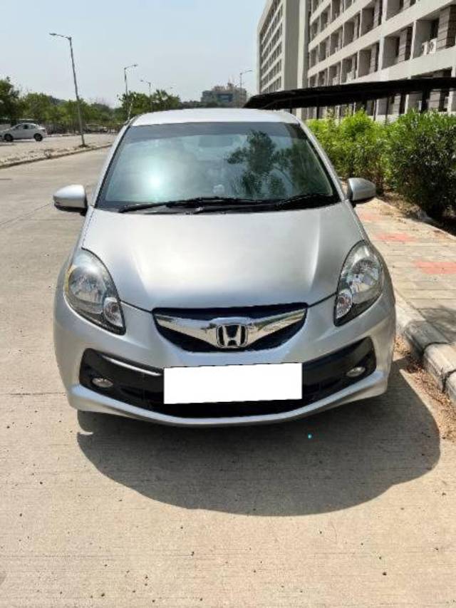 https://images10.gaadi.com/usedcar_image/4600873/original/processed_6563201b-6948-4307-b687-0a586cef0725.jpg?imwidth=6400