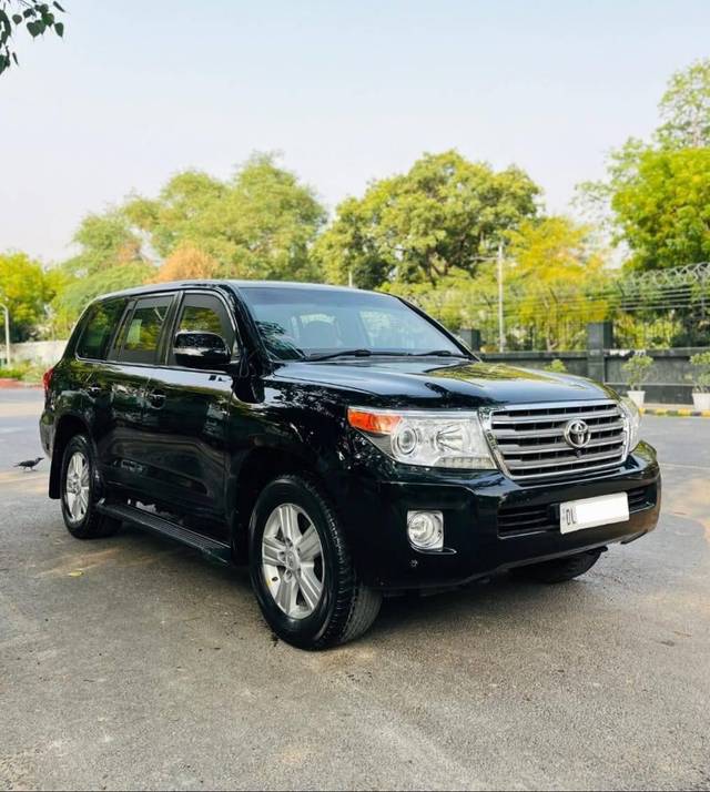 https://images10.gaadi.com/usedcar_image/4600897/original/processed_cd46bc12767dee6f68f59e53a9ff7245.jpg?imwidth=6400