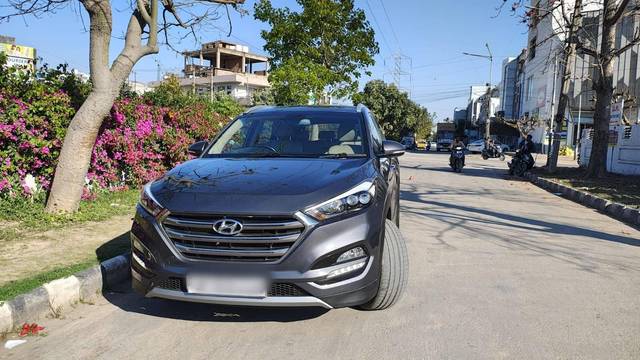 https://images10.gaadi.com/usedcar_image/4600950/original/processed_c44544a35e0de9161502fcbb3b4d3621.jpg?imwidth=6400