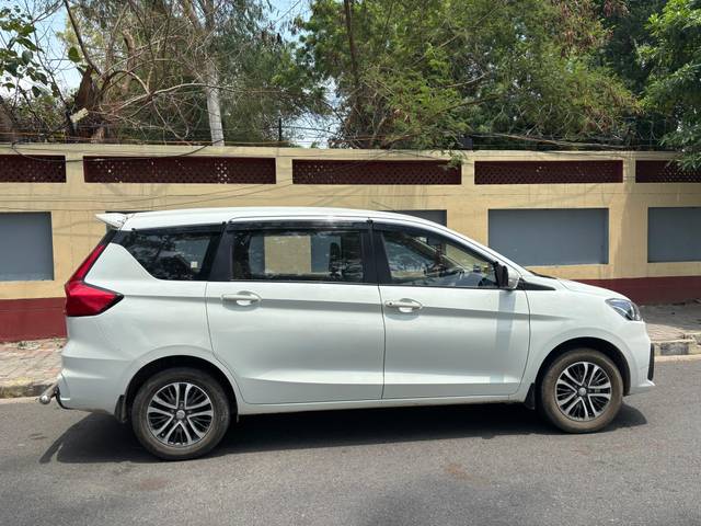 https://images10.gaadi.com/usedcar_image/4600961/original/873721629a344086e055e65cc1e967f7.jpg?imwidth=6401