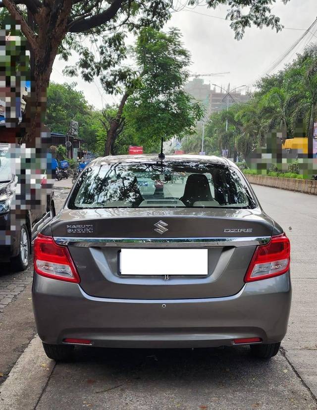 https://images10.gaadi.com/usedcar_image/4600966/original/processed_5fb4d3a2972d677c9fe0d02ce50e203f.jpg?imwidth=6402