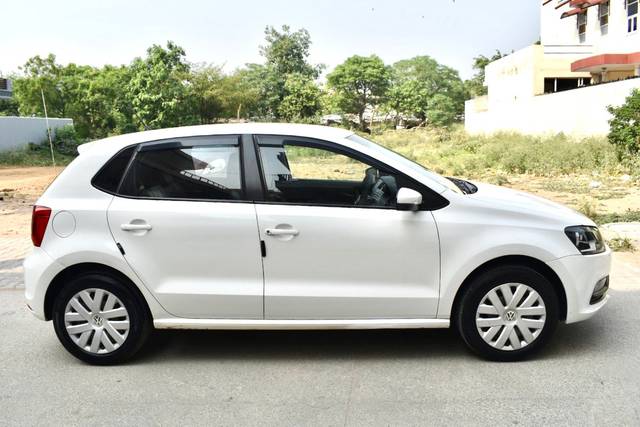 https://images10.gaadi.com/usedcar_image/4600982/original/a26087f889fa948bfd6575270afe9eff.jpg?imwidth=6401