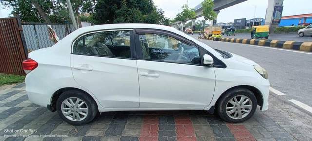 https://images10.gaadi.com/usedcar_image/4601002/original/processed_0491b9e0e0989ceb9c1d691b3d583535.jpg?imwidth=6401