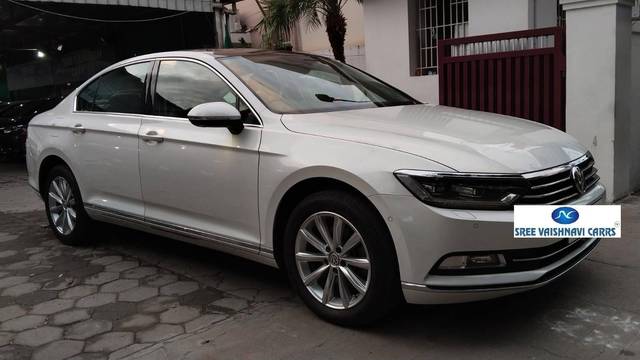 https://images10.gaadi.com/usedcar_image/4601003/original/processed_71025682bafd9c66b09dd9176a5208fd.jpg?imwidth=6400