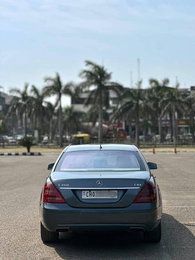 https://images10.gaadi.com/usedcar_image/4601014/original/processed_244f22828cdba421d0ff9e702df83a67.jpg?imwidth=6402