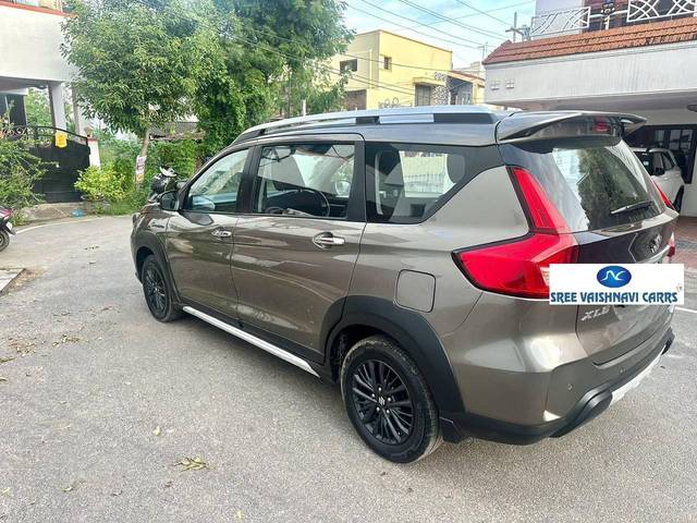 https://images10.gaadi.com/usedcar_image/4601035/original/processed_8e03b3af47afec43c0cf911f81626867.jpg?imwidth=6402