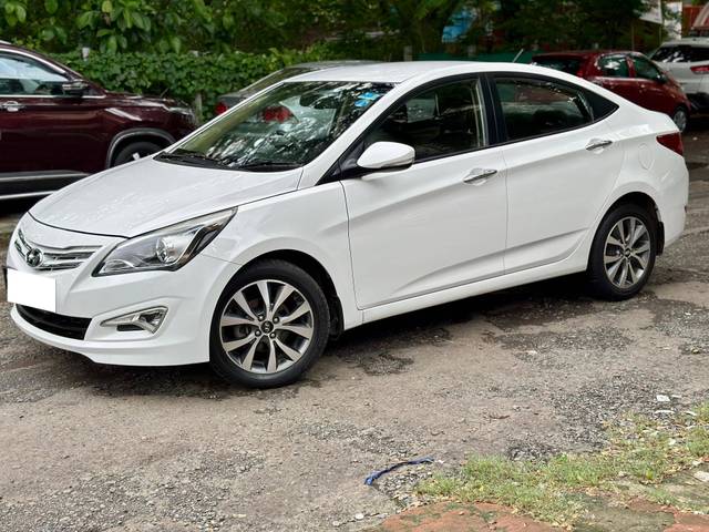 https://images10.gaadi.com/usedcar_image/4601039/original/processed_48c831591a7c56e850ec448e47c10444.jpg?imwidth=6401