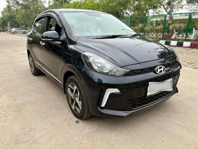 https://images10.gaadi.com/usedcar_image/4601071/original/processed_5d611590b52ab14d99c78620ec87d67f.jpg?imwidth=6400