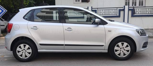 https://images10.gaadi.com/usedcar_image/4601119/original/47ea4a59b9b3e9d060dcbe9ae24d1452.jpg?imwidth=6401