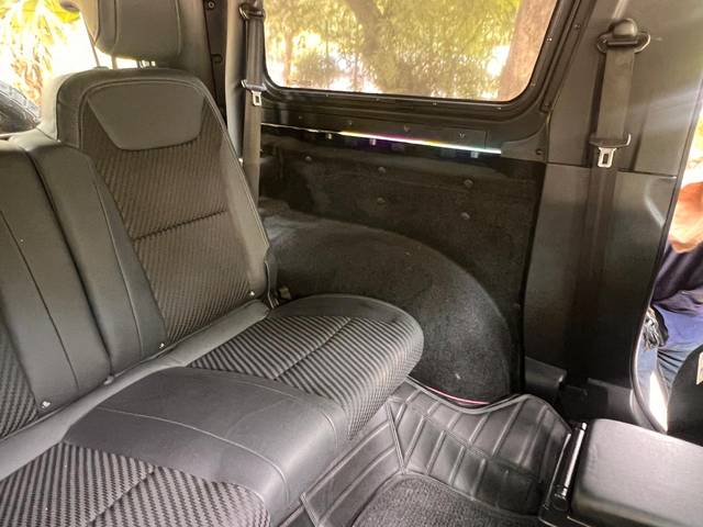 https://images10.gaadi.com/usedcar_image/4601127/original/255dacc84a3b98a1dd7e0aa0867b57a4.jpg?imwidth=6402