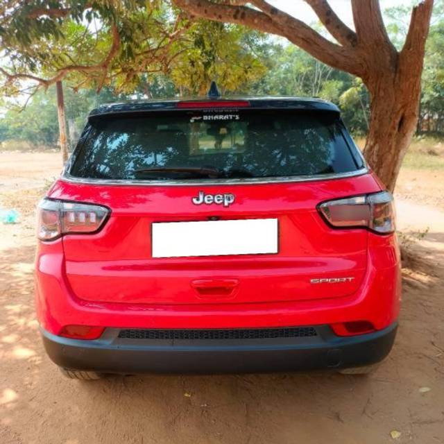 https://images10.gaadi.com/usedcar_image/4601173/original/processed_88d2e5ea-3ec2-4002-b653-7985c01b8ca0.jpg?imwidth=6402