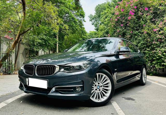 https://images10.gaadi.com/usedcar_image/4601212/original/processed_4ee8742791a5b79271e2ef822935f999.jpg?imwidth=6402