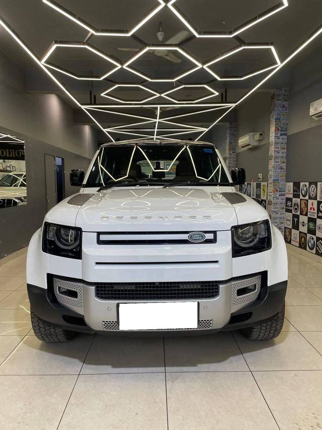 https://images10.gaadi.com/usedcar_image/4601219/original/processed_cc5dfc88131322cd6ec567a635392b06.jpg?imwidth=6402
