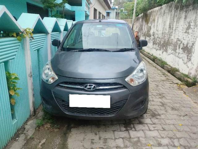https://images10.gaadi.com/usedcar_image/4601221/original/processed_c345ea48-d997-486f-8e2e-003a32e6be22.jpg?imwidth=6402