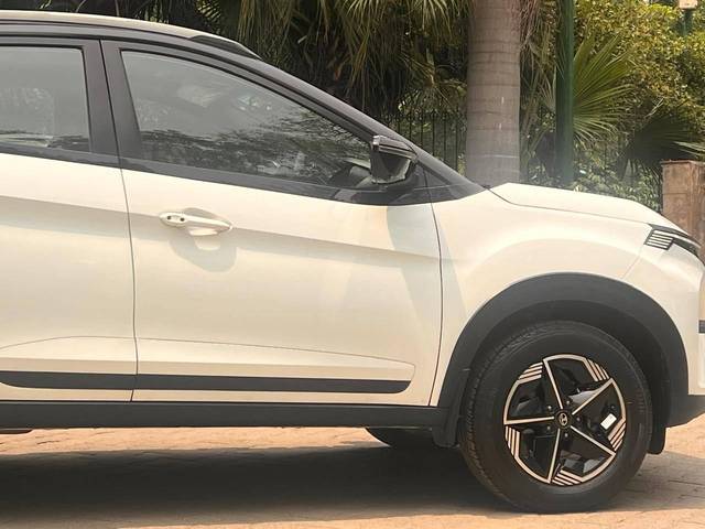 https://images10.gaadi.com/usedcar_image/4601232/original/processed_46c8436de6e39ffa3eabbd0f41d0dc5a.jpg?imwidth=6401