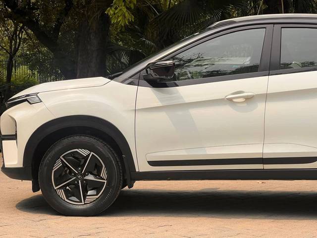 https://images10.gaadi.com/usedcar_image/4601232/original/processed_939b9fd452dc29df08fdb8e55bce7b1e.jpg?imwidth=6400