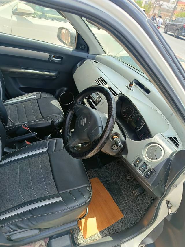https://images10.gaadi.com/usedcar_image/4601234/original/c7b25cf47a754a75370dbbce75400ac7.jpg?imwidth=6402