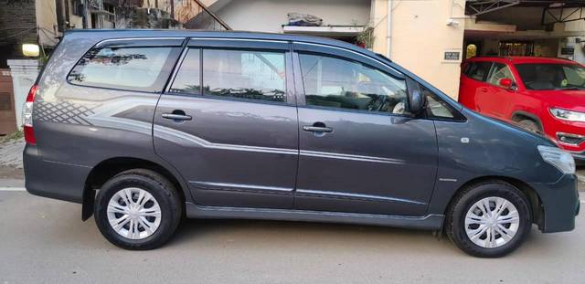 https://images10.gaadi.com/usedcar_image/4601238/original/processed_1a962e9a22ddd438b51b8ac37e2186b7.jpg?imwidth=6401