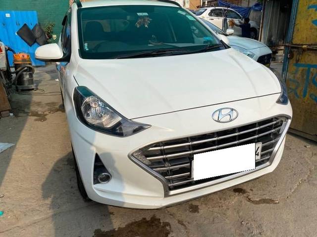 https://images10.gaadi.com/usedcar_image/4601278/original/processed_be558015-1920-481c-921b-8884518aeae6.jpeg?imwidth=6400