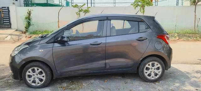 https://images10.gaadi.com/usedcar_image/4601301/original/processed_b316a745-18ae-4c9f-93eb-a21751a0cbb0.jpg?imwidth=6402