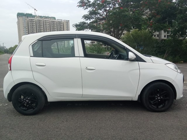https://images10.gaadi.com/usedcar_image/4601302/original/806e35b9b18640d83ff1b8d74b447503.jpg?imwidth=6401