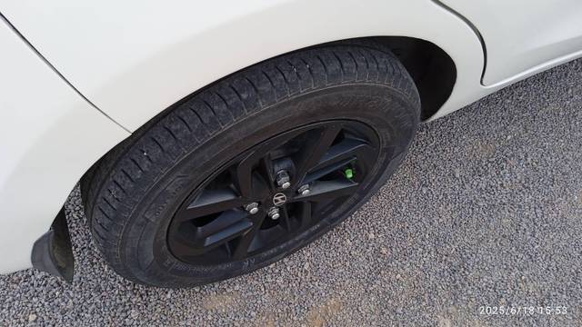 https://images10.gaadi.com/usedcar_image/4601302/original/processed_7ed2a46a885820f174bffd7dd3ed92cc.jpg?imwidth=6402