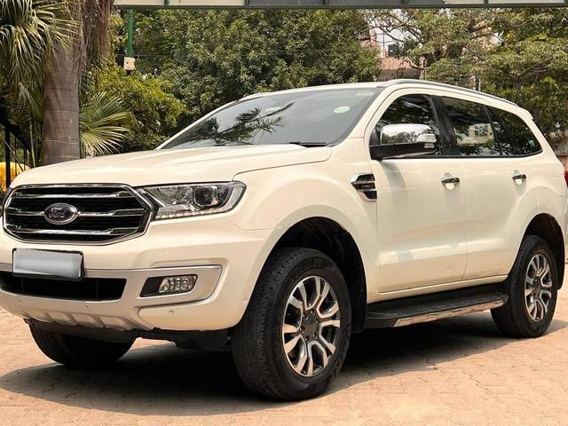 https://images10.gaadi.com/usedcar_image/4601305/original/processed_e847d879daa0b00ad17e3a334c000c1e.jpeg?imwidth=6400