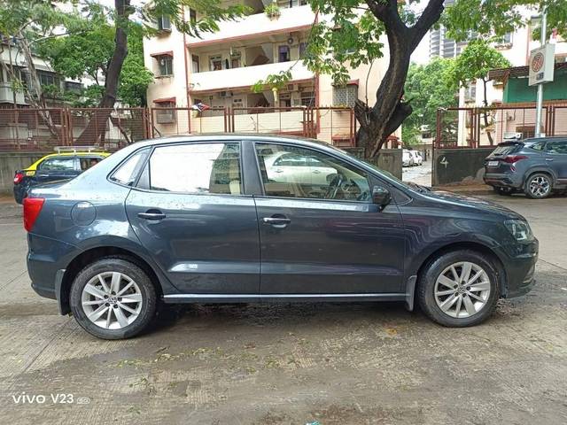 https://images10.gaadi.com/usedcar_image/4601374/original/processed_54bf15a5e913fb6e4d76f6501faf55f7.jpg?imwidth=6401