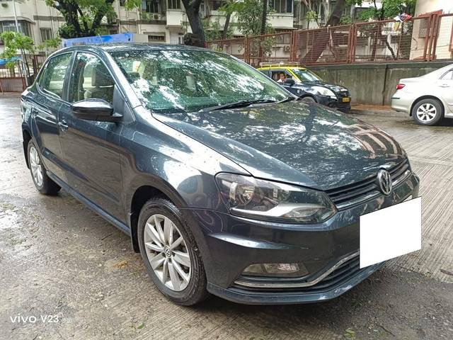 https://images10.gaadi.com/usedcar_image/4601374/original/processed_714cee262f63506b022bab1e42f01b8b.jpg?imwidth=6400