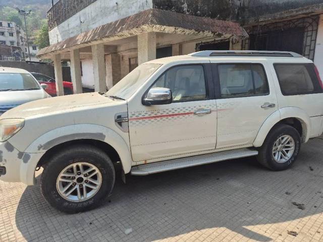 https://images10.gaadi.com/usedcar_image/4601384/original/processed_8dfd779d-bd19-4202-b2ec-6ad84bac0411.jpg?imwidth=6400