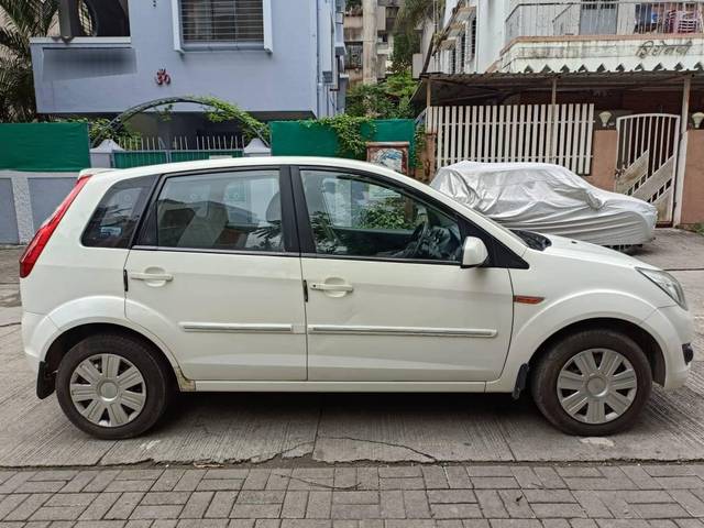 https://images10.gaadi.com/usedcar_image/4601403/original/processed_1d18edb27a126be65a8af8ac1342b97c.jpg?imwidth=6401