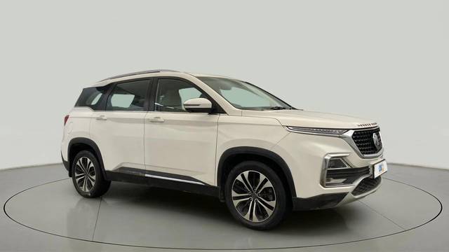 https://images10.gaadi.com/usedcar_image/4601408/original/9441f0482d3df1a4df70ab43f451875e.jpg?imwidth=6400