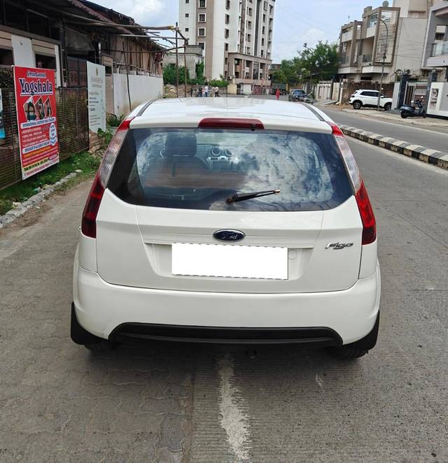 https://images10.gaadi.com/usedcar_image/4601409/original/processed_2c592711be47b2e707aa47b7a06a6f22.jpg?imwidth=6402
