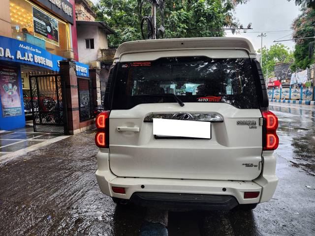 https://images10.gaadi.com/usedcar_image/4601426/original/processed_059f0fcac3d5c317b006d580c8312314.jpg?imwidth=6402