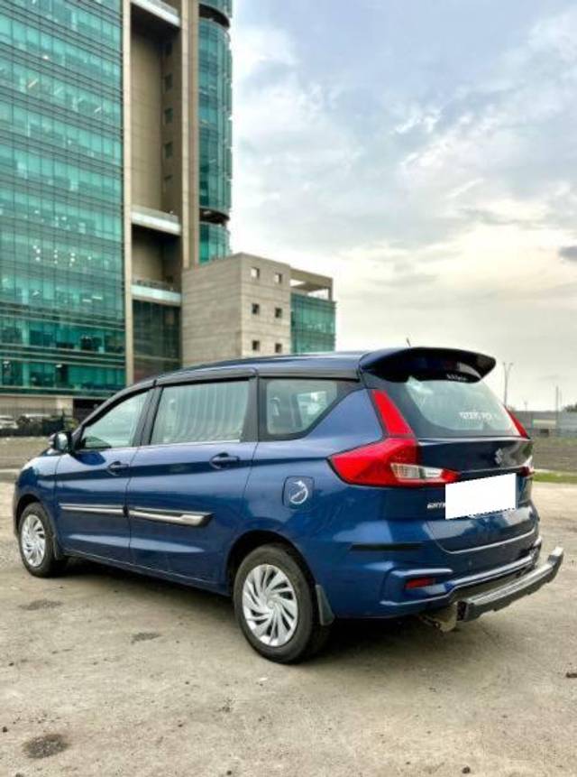 https://images10.gaadi.com/usedcar_image/4601428/original/processed_0c0797c1-0e22-4d1b-935c-b338dea864d8.jpeg?imwidth=6402