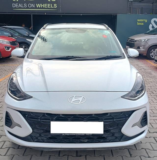 https://images10.gaadi.com/usedcar_image/4601437/original/processed_ed7adc09-006e-4001-b0f2-6c3d88fda020.jpg?imwidth=6402