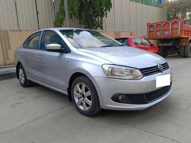 https://images10.gaadi.com/usedcar_image/4601441/original/processed_70de25b5946e762bd0f986646013a11a.jpg?imwidth=6400