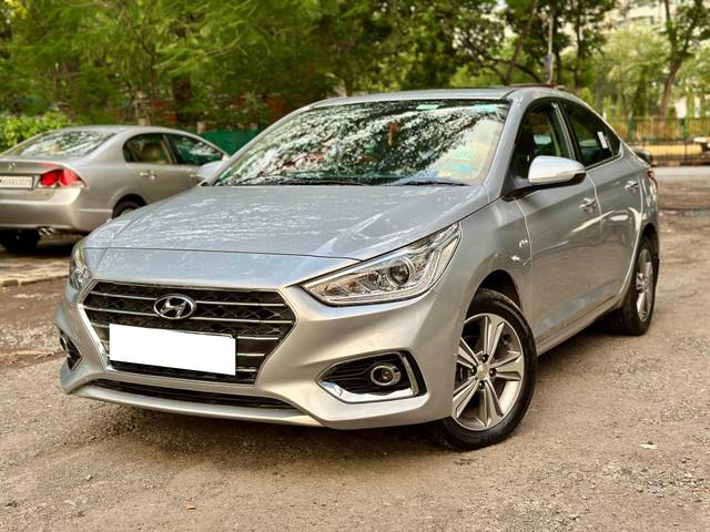 https://images10.gaadi.com/usedcar_image/4601465/original/processed_03447e0b5786aaccc5fd8a55fa712797.jpg?imwidth=6402