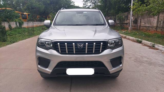 https://images10.gaadi.com/usedcar_image/4601531/original/processed_2b05f918c13646bdd99164f33e5db669.jpg?imwidth=6400